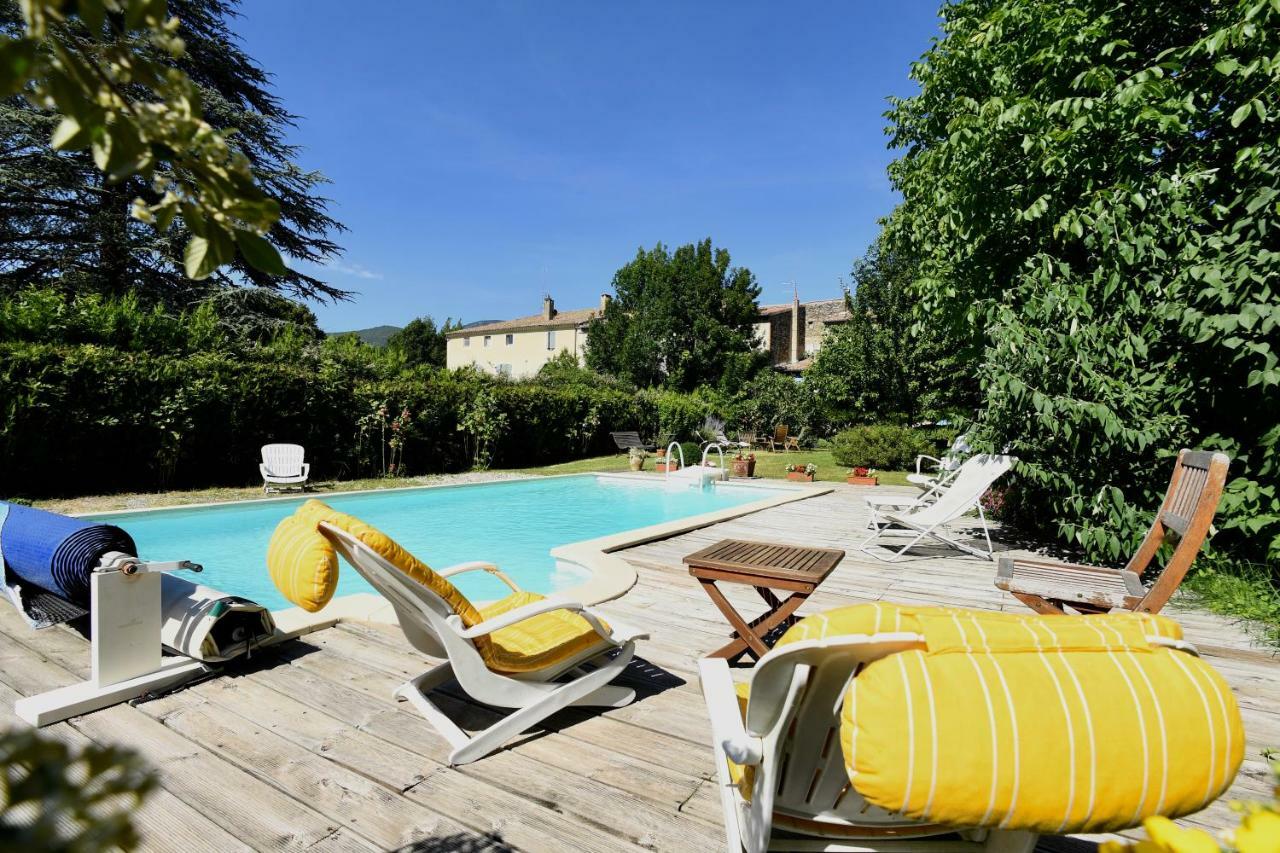 Bed and Breakfast La Tulipe Sauvage Bourdeaux Exterior foto
